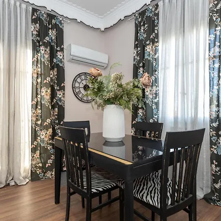 Apartament Urban Chic Luxury Boutique