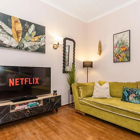 Urban Chic Luxury Boutique Appartement Anemomylos